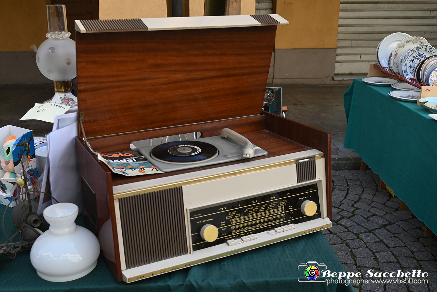 VBS_8238 - Mercatino dell'Antiquariato e dell'Hobbismo.jpg